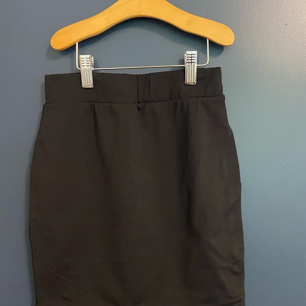 Babaton Classic Black Pencil Skirt size XS (satin vibe)